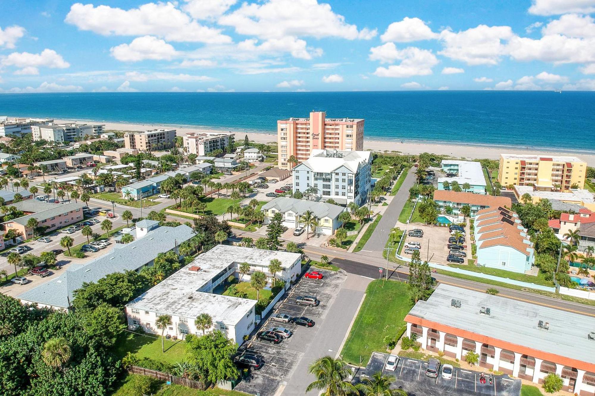 Brista Del Mar Condos Cabo Cañaveral Habitación foto